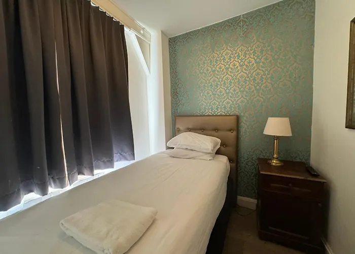 호텔 La Belle Vue 2*