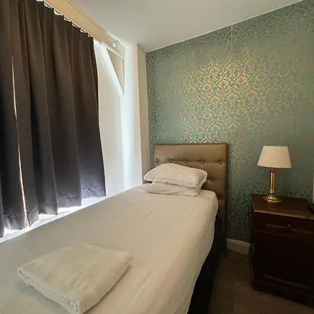 Hotel La Belle Vue 2*